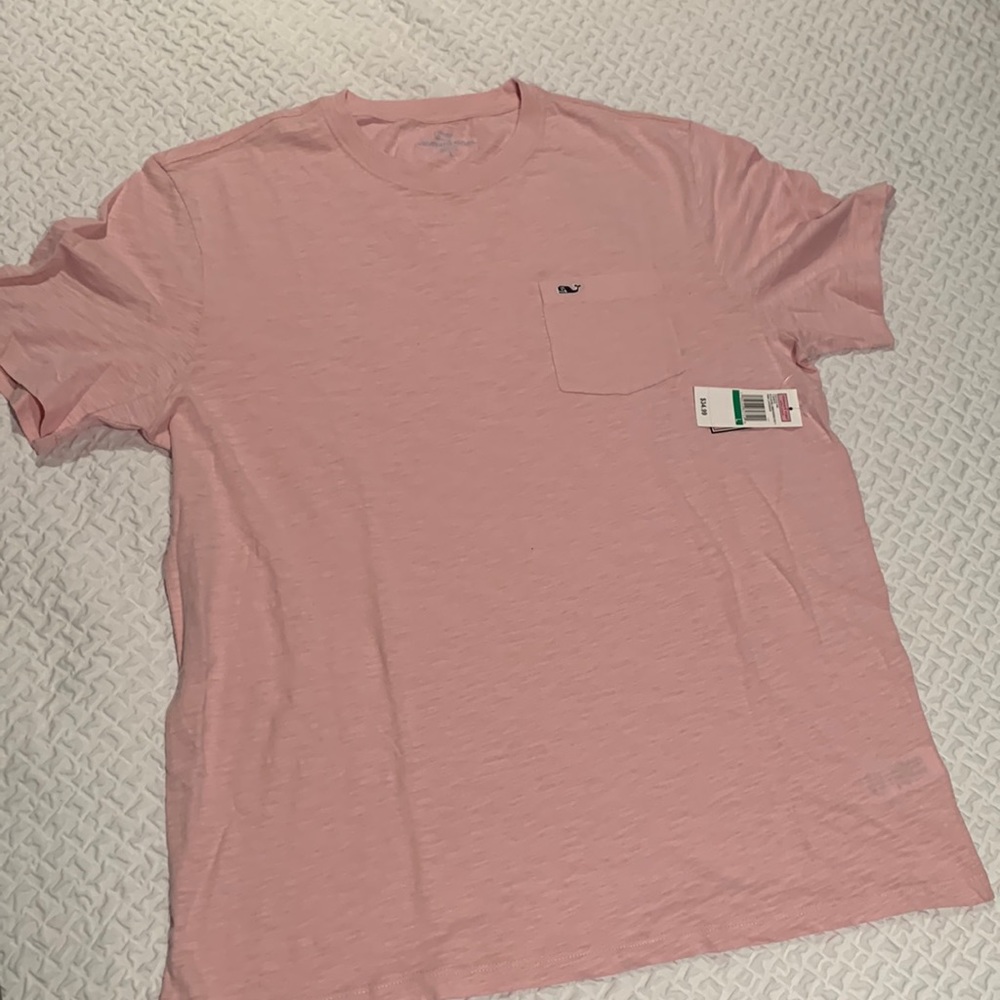 NEW WITH TAGS VINEYARD VINE T-SHIRT